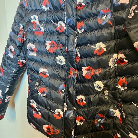GANT Navy Floral Print Quilted Puffer Jacket Size M - Picture 4 of 10